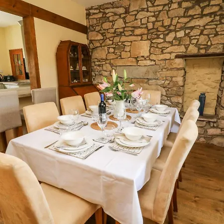 Waingate Semesterbostad Cark